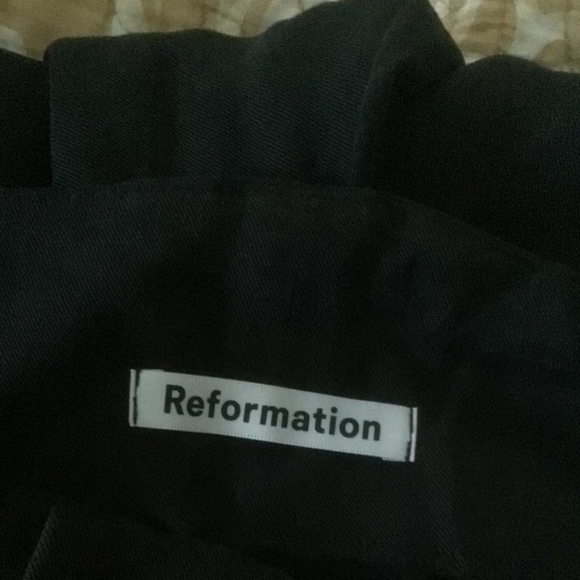 NWT Reformation Avalon Ankle Tie Paper Bag Pants in Black - Size 6 - Picture 7 of 9